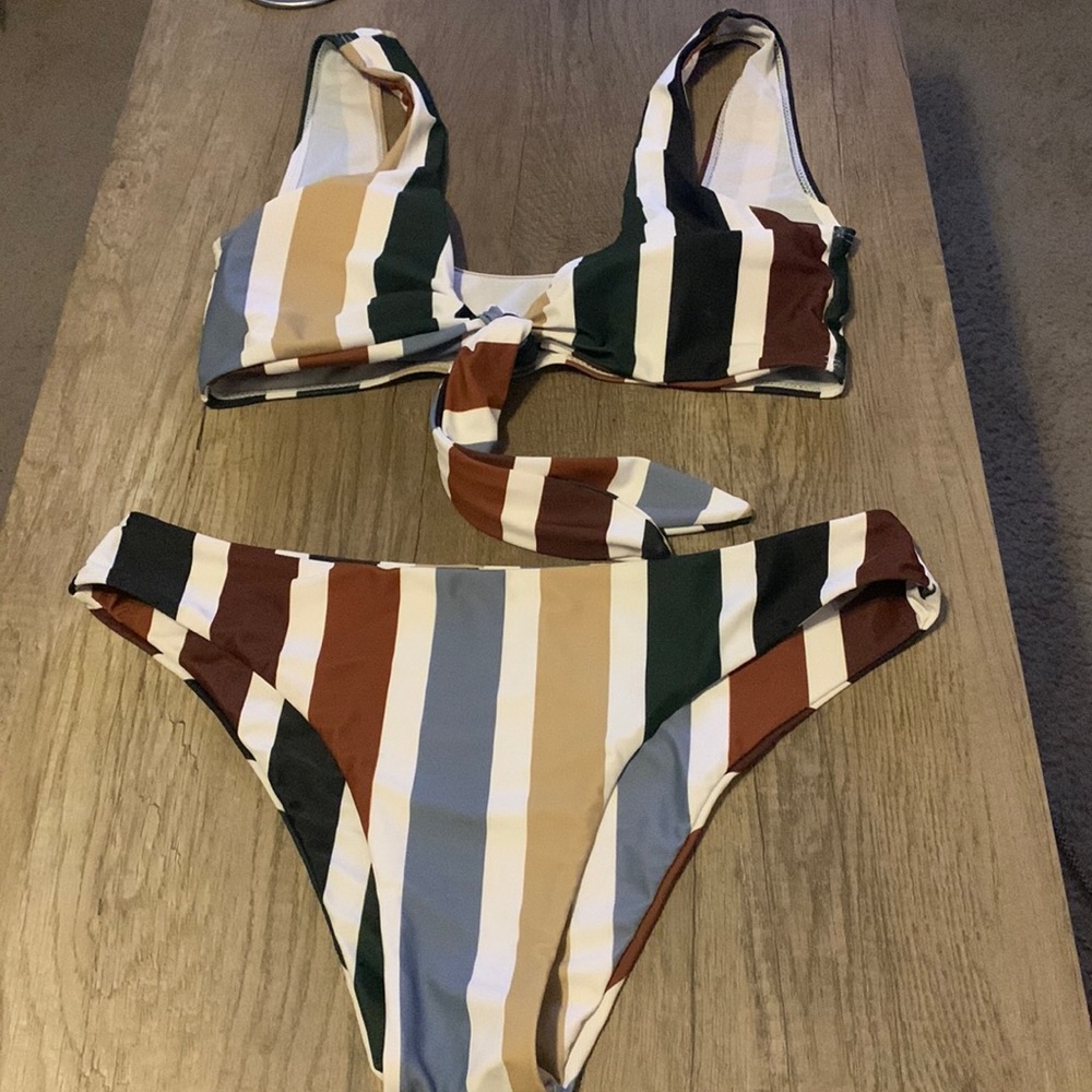 Bathing suit